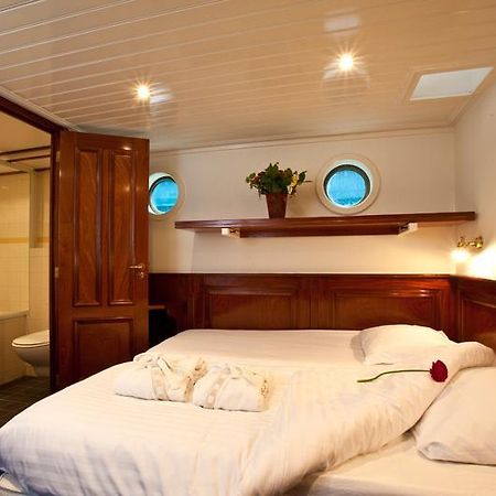 Boat Barkentijn Marjorie Hotel Antwerp Exterior photo